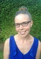 Online AP French tutor named Elisa