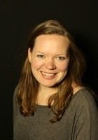 Online Portuguese tutor named Sarah